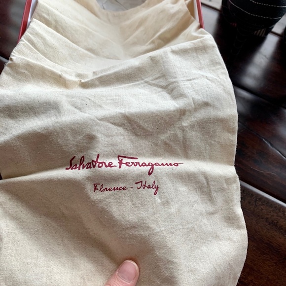 Salvatore Ferragamo striped heels - Picture 9 of 10